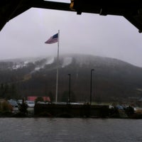 Photo prise au Hope Lake Lodge &amp;amp; Indoor Waterpark par Jasmine S. le11/3/2012