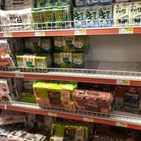 Photo taken at H Mart by Tokuyuki K. on 3/14/2020