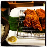 Photo taken at Tonkatsu Qitiao by Snow W. on 11/10/2013