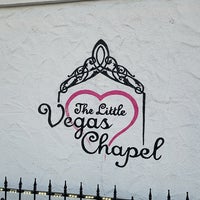Снимок сделан в The Little Vegas Chapel пользователем Steak M. 7/15/2017