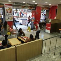 Photo taken at KFC by João Luiz F. on 7/5/2016