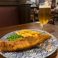 Photo taken at The Pommelers Rest (Wetherspoon) by Aaron P. on 9/1/2022