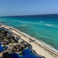 Photo taken at JW Marriott Cancun Resort &amp;amp; Spa by Aaron P. on 5/22/2024