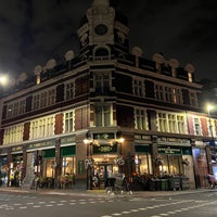 Photo taken at The Pommelers Rest (Wetherspoon) by Aaron P. on 9/4/2022