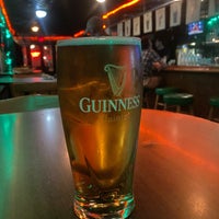 Photo prise au Shenanigan&amp;#39;s Irish Pub par Aaron P. le7/22/2021