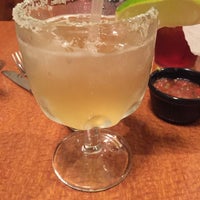 Снимок сделан в La Bamba Mexican and Spanish Restaurant пользователем Danielle S. 1/13/2015