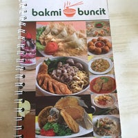 Photo taken at Bakmi Buncit - Bintaro by Rina J. on 7/11/2017