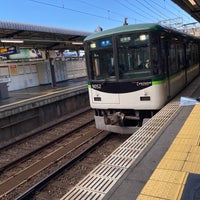 Photo taken at JR Tōfukuji Station by Henry Y. on 12/18/2022