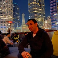Photo taken at Rooftop Bar at The Standard by Ozan U. on 1/18/2020