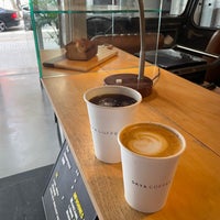 Foto tomada en SKYE Coffee Co.  por S 🎠 el 9/12/2022