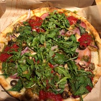 10/23/2019 tarihinde Kevin T.ziyaretçi tarafından Blaze Pizza'de çekilen fotoğraf