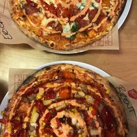 11/19/2017 tarihinde Brent V.ziyaretçi tarafından Mod Pizza'de çekilen fotoğraf