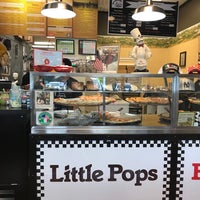 Photo taken at Little Pops Pizzeria by Tom N. on 7/21/2017