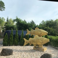 Photo taken at Chinn&amp;#39;s 34th Street Fishery by Tom N. on 6/18/2018