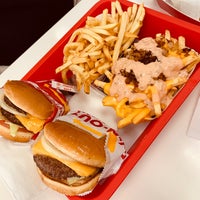 Photo taken at In-N-Out Burger by Young Joo L. on 10/13/2022