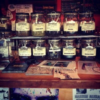 Review Crossroads Coffee & Ice Cream