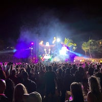 Moomba Beach - Beach Bar in Oranjestad