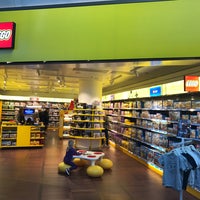 copenhagen airport lego