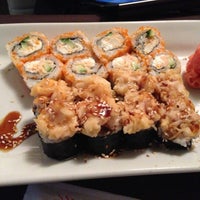 5/16/2013 tarihinde Polinkaziyaretçi tarafından Sushi Time'de çekilen fotoğraf