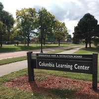 รูปภาพถ่ายที่ Columbia Golf Course โดย Bob L. เมื่อ 9/19/2017