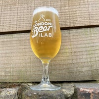 Photo taken at London Beer Lab by Brock S. on 6/29/2022