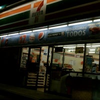 Photo taken at 7- Eleven by Uriel H. on 12/14/2012