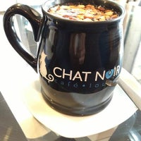 1/18/2013 tarihinde Adalicia R.ziyaretçi tarafından Chat Noir ·  Cafe Lounge'de çekilen fotoğraf