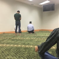 Photo taken at Downtown Islamic Center by Mahendra Y. on 9/23/2016