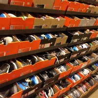 nike store gurnee mills mall