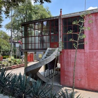 Photo taken at Museo Casa Estudio Diego Rivera y Frida Kahlo by Steven A. on 5/27/2023