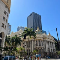 Photo taken at Rio de Janeiro Municipal Theatre by Steven A. on 8/18/2023