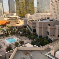 Photo taken at Park MGM Pool by Kenneth I. on 9/8/2023