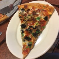 Photo taken at Amici&amp;#39;s East Coast Pizzeria by Kenneth I. on 6/14/2019