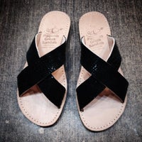 Foto tirada no(a) Pagonis Greek-Sandals por Stelios P. em 8/25/2015