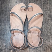 Foto tirada no(a) Pagonis Greek-Sandals por Stelios P. em 8/22/2015