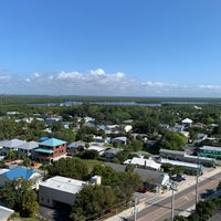 Foto tirada no(a) DiamondHead Beach Resort &amp;amp; Spa por Ken S. em 12/5/2020