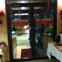 12/28/2012 tarihinde Cory N.ziyaretçi tarafından Pasta Pomodoro'de çekilen fotoğraf