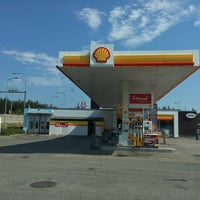 Photo taken at Shell by Gleb D. on 7/26/2018