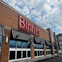 Photo taken at Binny&amp;#39;s Beverage Depot by Mervyn S. on 9/17/2022