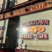 Foto scattata a Bricktown Bagel &amp;amp; Cafe da Stephanie A. il 1/11/2024