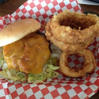 Photo taken at Chop House Burgers by Elaine P. on 7/25/2013