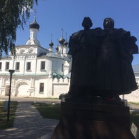 Photo taken at Памятник Петру и Февронии by Alexey G. on 8/10/2018