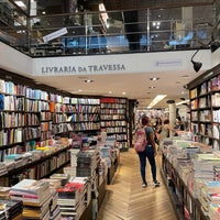 Photo taken at Livraria da Travessa by Eduardo C. on 5/16/2022