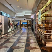 Foto tirada no(a) Shopping da Gávea por Eduardo C. em 6/15/2022