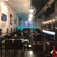 Foto diambil di Maezo Restaurant &amp;amp; Bar oleh Eduardo C. pada 7/31/2018
