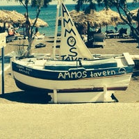 7/8/2014 tarihinde Alexandros K.ziyaretçi tarafından Ammos Restaurant'de çekilen fotoğraf