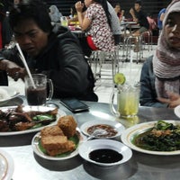 Ayam Bakar Wong Solo индонезийский ресторан