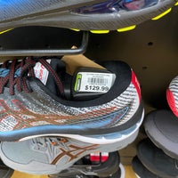 Photo taken at DICK&amp;#39;S Sporting Goods by Shawn B. on 8/8/2022