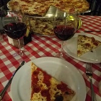 Photo taken at Grimaldi&amp;#39;s Pizzeria by Stacy on 10/21/2017