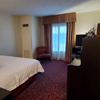 Photo taken at Hampton Inn by Hilton by Stacy on 5/30/2022